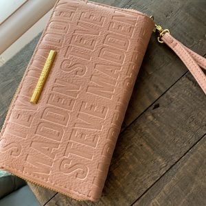Blush Steve Madden wallet